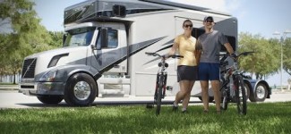 Volvo Trucks – US couple lives the good life on the road – “Welcome to My Cab”