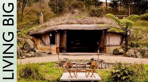 Magical Hobbit-Like Eco Cave House