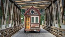 A journey of a couples tiny house lifestyle – off grid and self sustainable!